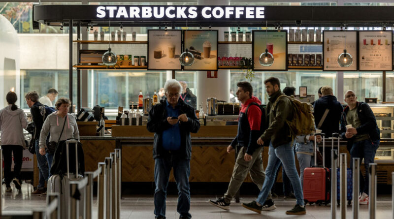 Starbucks manager, $25M settlement,