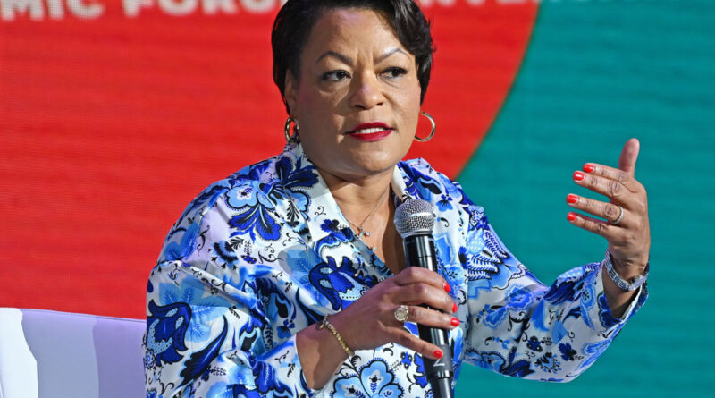 New Orleans, mayor , Latoya Cantrell, first-class